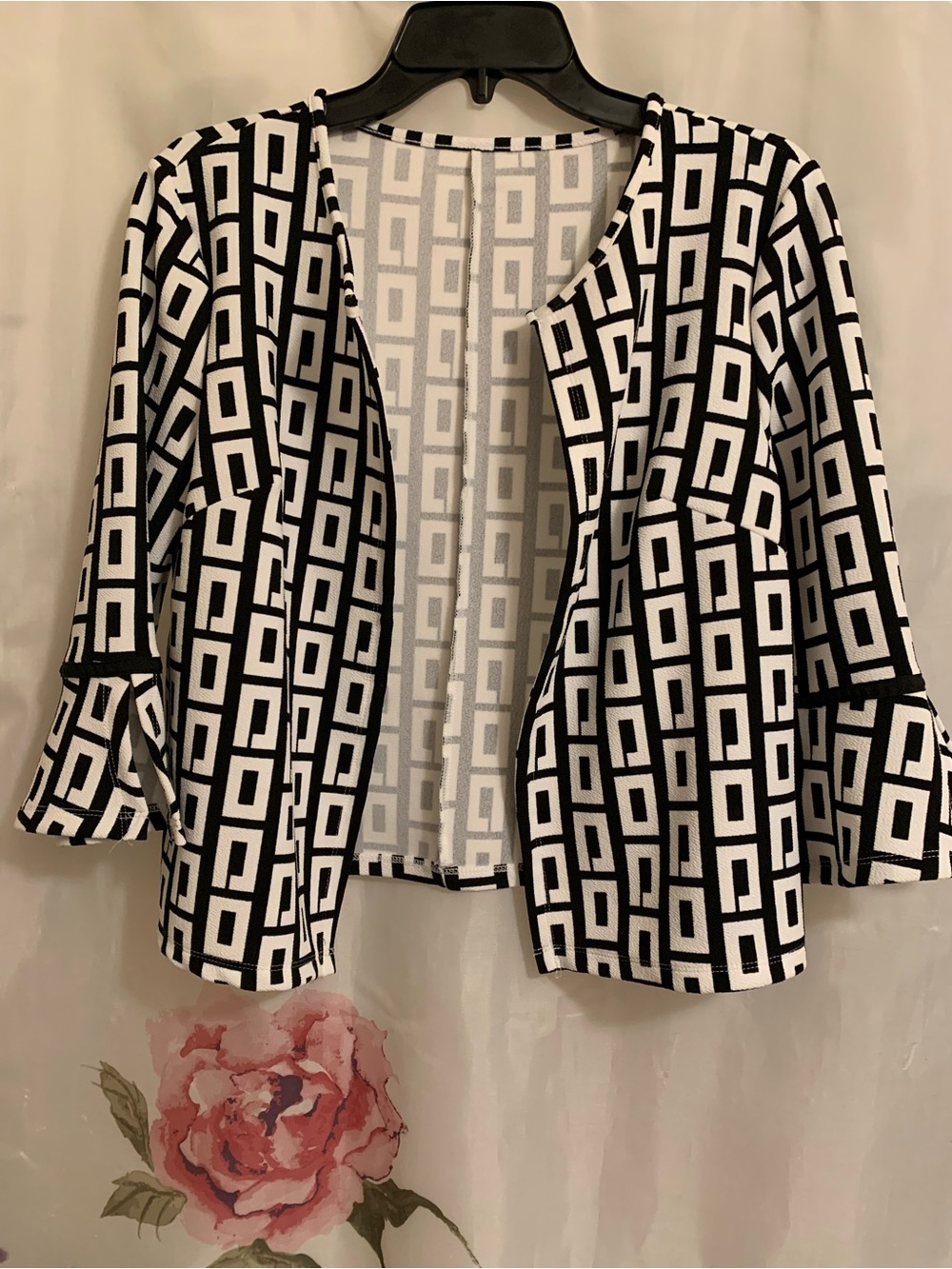 SHEIN Black & White Geometric Open-Front Blazer